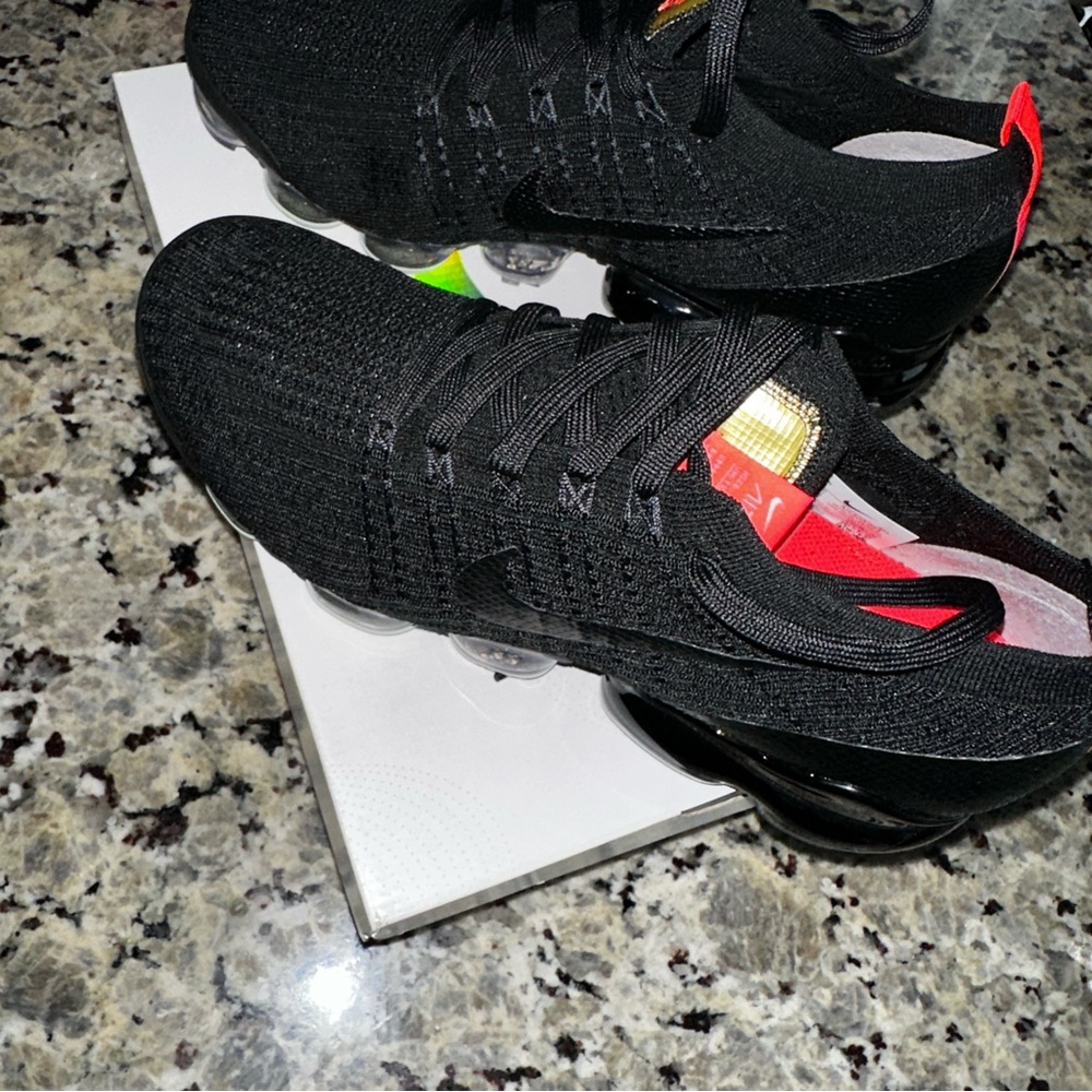 Nike Air VaporMax Flyknit 3 'Snakeskin' [AJ6900-023] Men's Size 11 - Picture 2 of 7